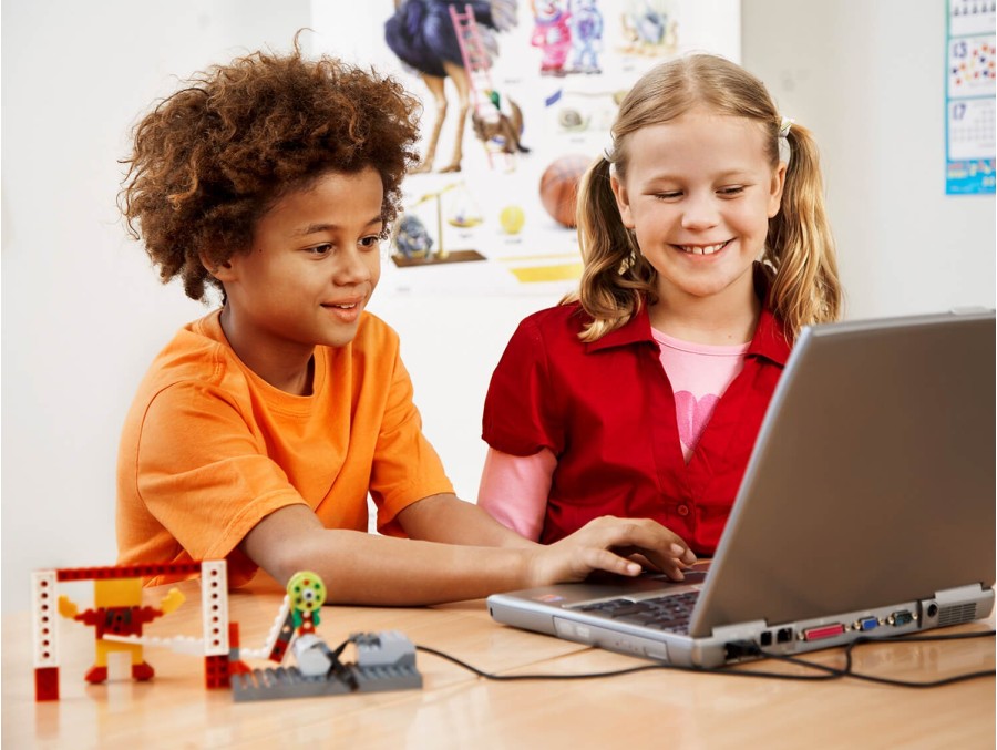 LEGO® Education WeDo™ Construction Set 9580 Software