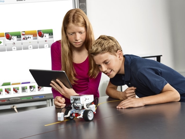 Importancia del aprendizaje continuo con LEGO Education ROBOTIX