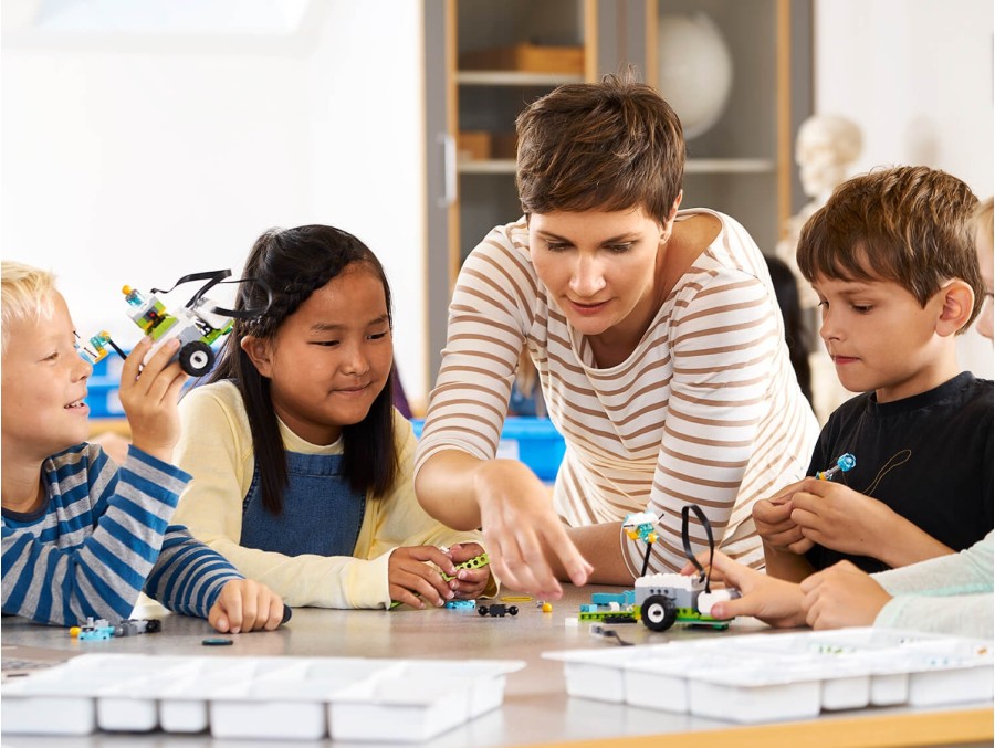 LEGO Education WeDo 2.0 Kit Robótica Educativa Primaria